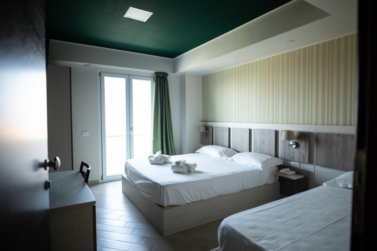 Hotel Cliche Сан-Лючидо Экстерьер фото